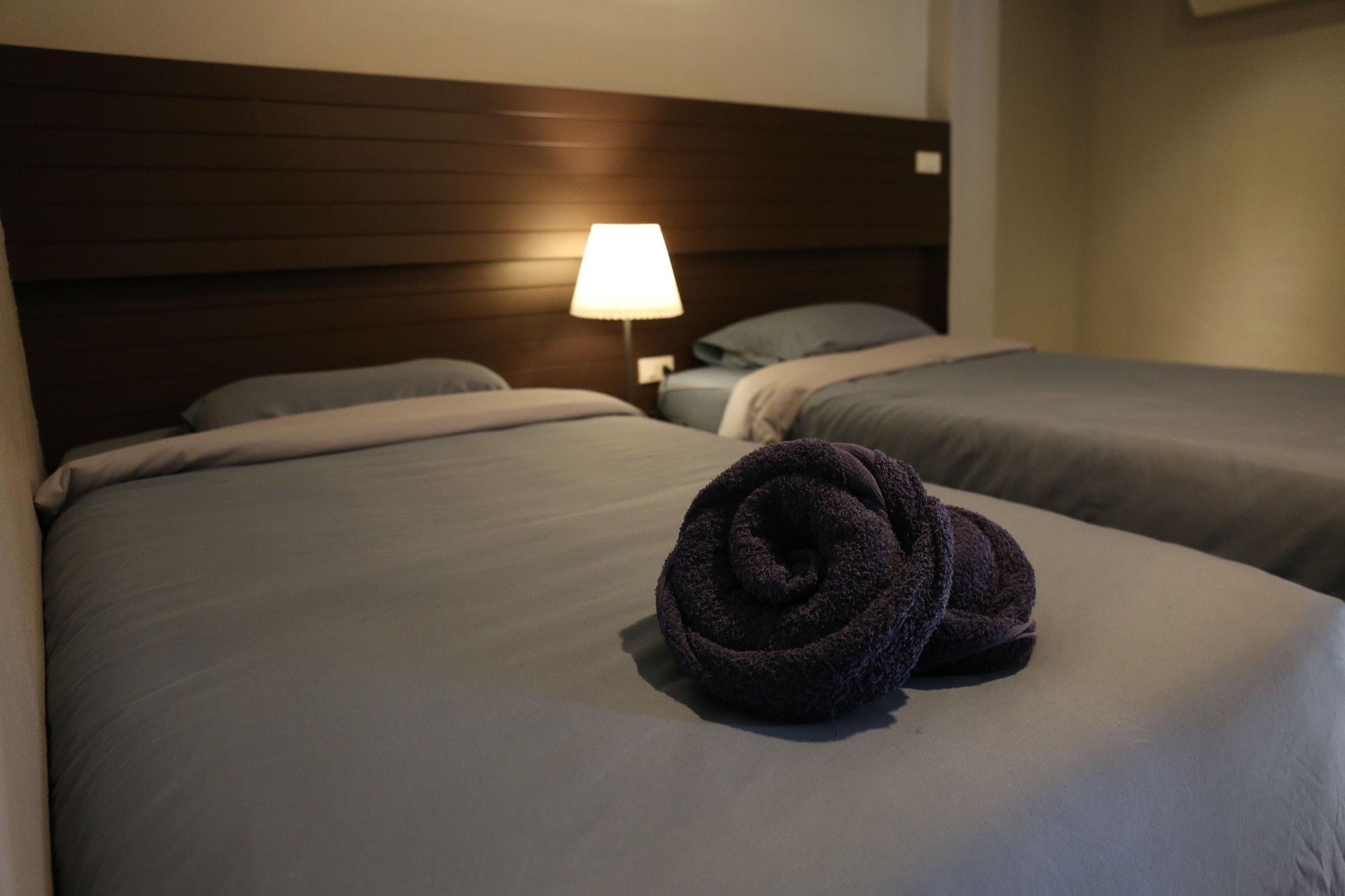 The Avail Hotel Phranakhonszi Ajutthaja Kültér fotó